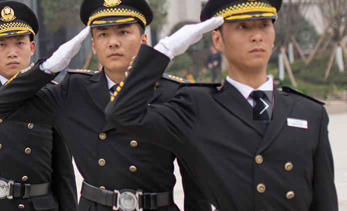 銀行保安如何應(yīng)對(duì)突發(fā)安全事件？需與哪些團(tuán)隊(duì)協(xié)作？