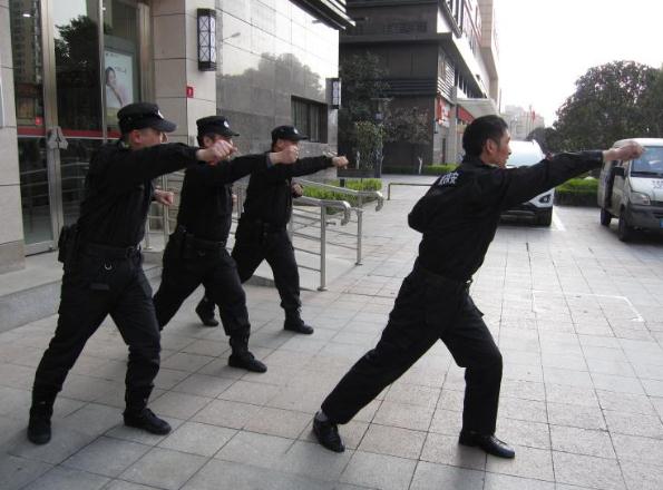 襄陽(yáng)戎安保安公司給您介紹下保安人員的上崗證辦理流程！